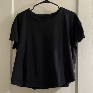 Everlane cropped tee